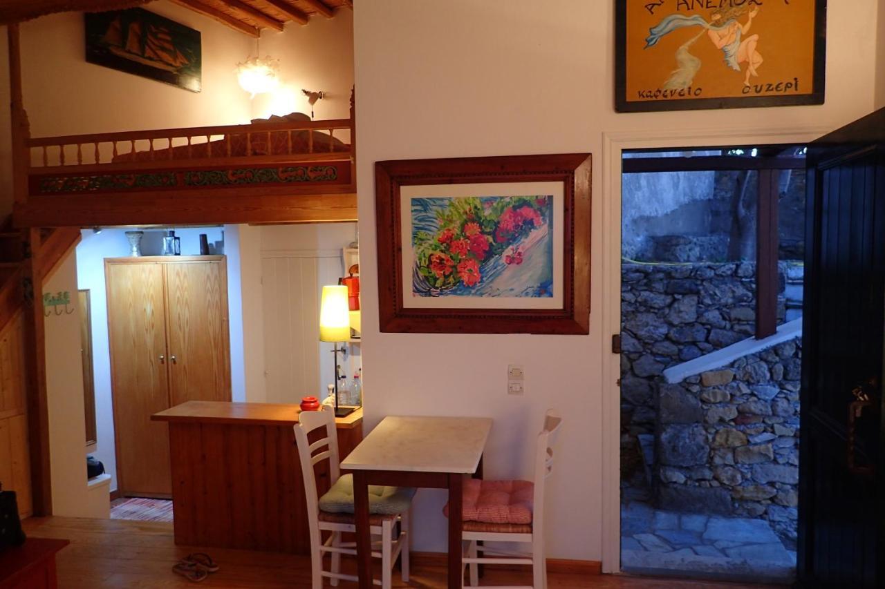 Eastern Wind Home Skyros Exterior foto